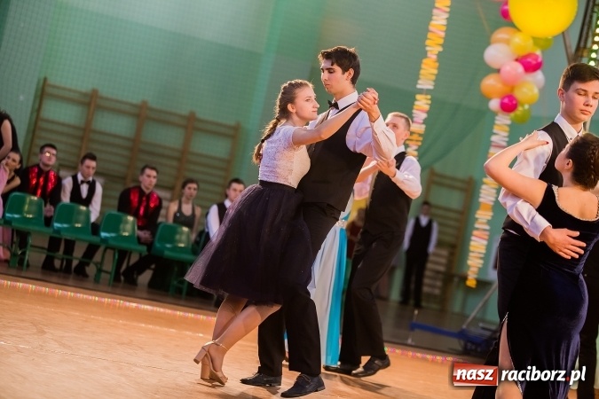 Zdjęcie w galerii na portalu naszraciborz.pl: Karnawałowa Rewia Tańca w Arenie Rafako wiadomości z regionu