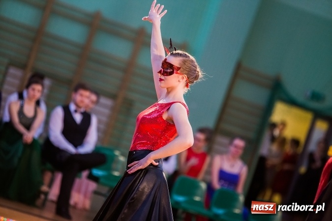 Zdjęcie w galerii na portalu naszraciborz.pl: Karnawałowa Rewia Tańca w Arenie Rafako wiadomości z regionu