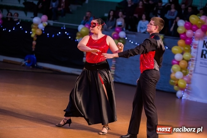 Zdjęcie w galerii na portalu naszraciborz.pl: Karnawałowa Rewia Tańca w Arenie Rafako wiadomości z regionu