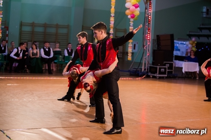 Zdjęcie w galerii na portalu naszraciborz.pl: Karnawałowa Rewia Tańca w Arenie Rafako wiadomości z regionu