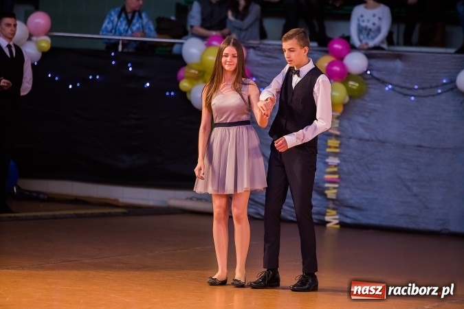 Zdjęcie w galerii na portalu naszraciborz.pl: Karnawałowa Rewia Tańca w Arenie Rafako wiadomości z regionu