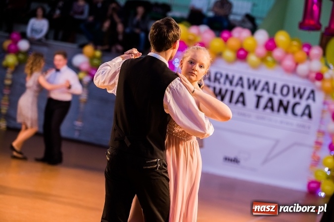 Zdjęcie w galerii na portalu naszraciborz.pl: Karnawałowa Rewia Tańca w Arenie Rafako wiadomości z regionu