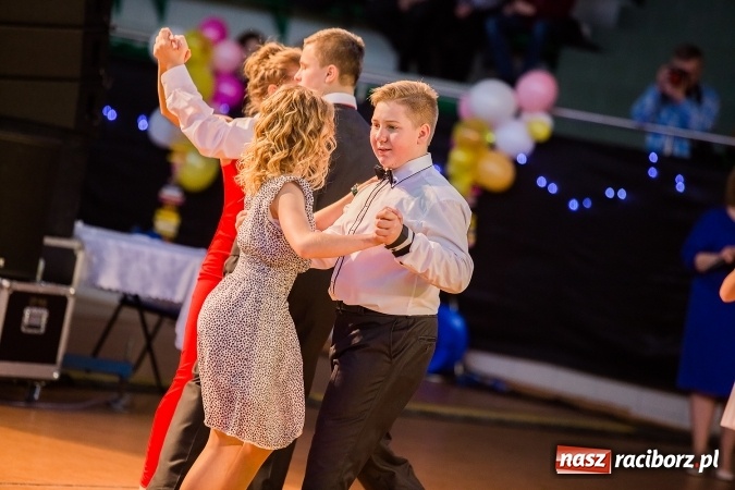 Zdjęcie w galerii na portalu naszraciborz.pl: Karnawałowa Rewia Tańca w Arenie Rafako wiadomości z regionu