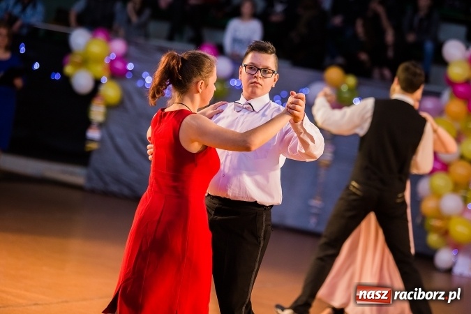 Zdjęcie w galerii na portalu naszraciborz.pl: Karnawałowa Rewia Tańca w Arenie Rafako wiadomości z regionu