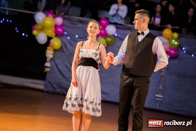 Zdjęcie w galerii na portalu naszraciborz.pl: Karnawałowa Rewia Tańca w Arenie Rafako wiadomości z regionu