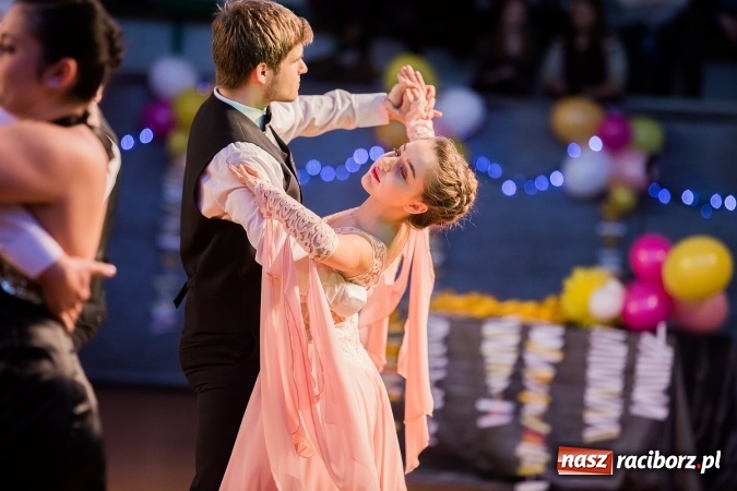 Zdjęcie w galerii na portalu naszraciborz.pl: Karnawałowa Rewia Tańca w Arenie Rafako wiadomości z regionu