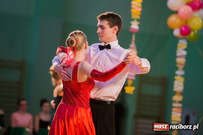Zdjęcie w galerii na portalu naszraciborz.pl: Karnawałowa Rewia Tańca w Arenie Rafako wiadomości z regionu