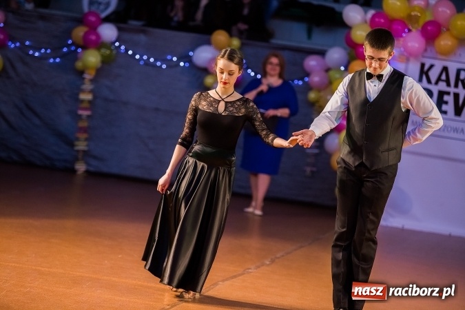 Zdjęcie w galerii na portalu naszraciborz.pl: Karnawałowa Rewia Tańca w Arenie Rafako wiadomości z regionu