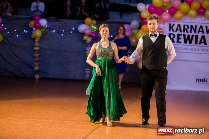 Zdjęcie w galerii na portalu naszraciborz.pl: Karnawałowa Rewia Tańca w Arenie Rafako wiadomości z regionu