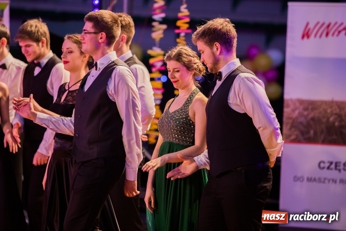 Zdjęcie w galerii na portalu naszraciborz.pl: Karnawałowa Rewia Tańca w Arenie Rafako wiadomości z regionu