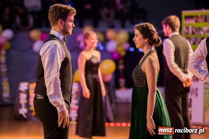 Zdjęcie w galerii na portalu naszraciborz.pl: Karnawałowa Rewia Tańca w Arenie Rafako wiadomości z regionu
