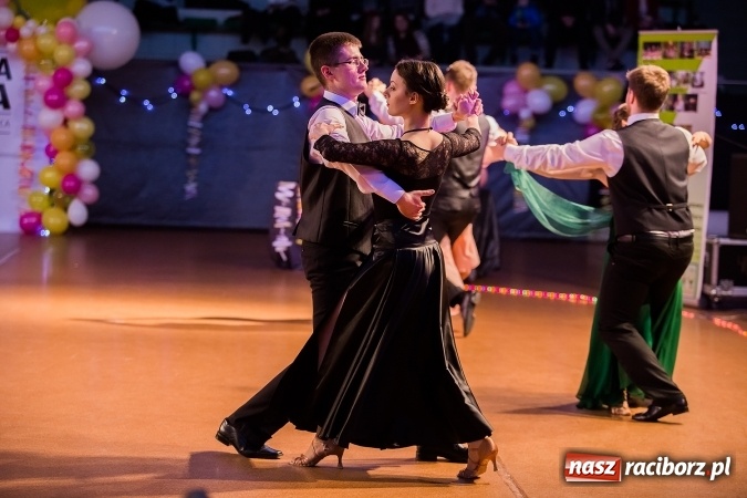 Zdjęcie w galerii na portalu naszraciborz.pl: Karnawałowa Rewia Tańca w Arenie Rafako wiadomości z regionu