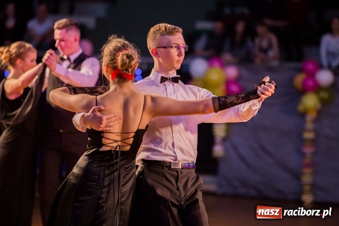 Zdjęcie w galerii na portalu naszraciborz.pl: Karnawałowa Rewia Tańca w Arenie Rafako wiadomości z regionu