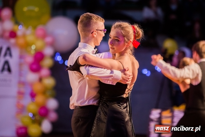 Zdjęcie w galerii na portalu naszraciborz.pl: Karnawałowa Rewia Tańca w Arenie Rafako wiadomości z regionu