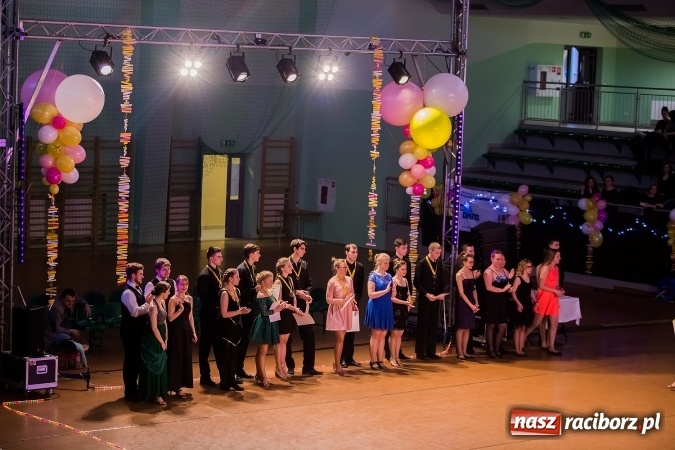 Zdjęcie w galerii na portalu naszraciborz.pl: Karnawałowa Rewia Tańca w Arenie Rafako wiadomości z regionu