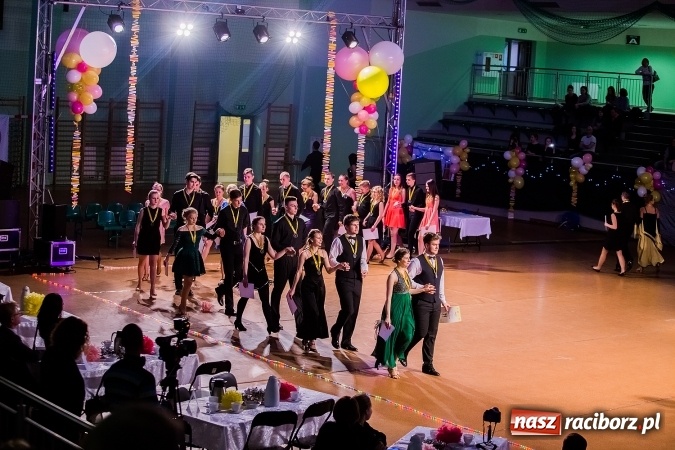 Zdjęcie w galerii na portalu naszraciborz.pl: Karnawałowa Rewia Tańca w Arenie Rafako wiadomości z regionu