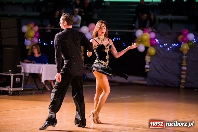 Zdjęcie w galerii na portalu naszraciborz.pl: Karnawałowa Rewia Tańca w Arenie Rafako wiadomości z regionu