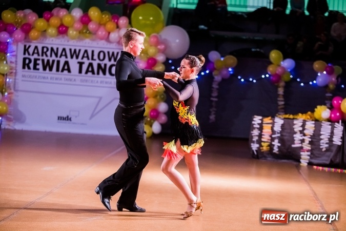 Zdjęcie w galerii na portalu naszraciborz.pl: Karnawałowa Rewia Tańca w Arenie Rafako wiadomości z regionu