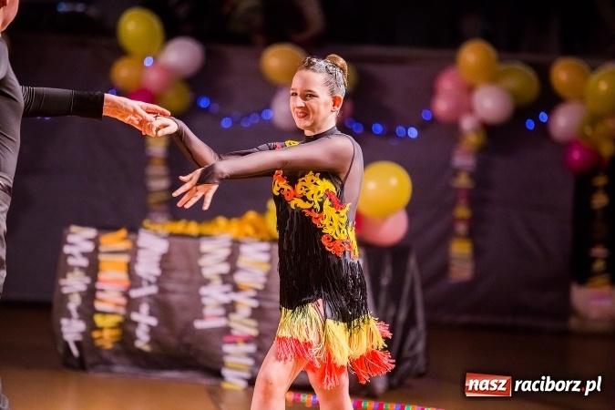 Zdjęcie w galerii na portalu naszraciborz.pl: Karnawałowa Rewia Tańca w Arenie Rafako wiadomości z regionu