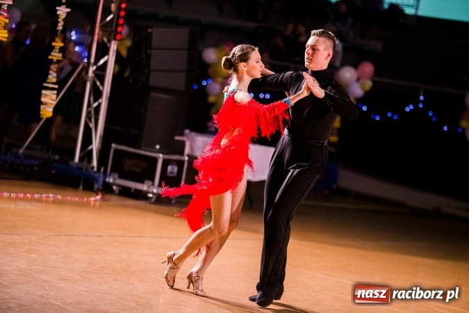 Zdjęcie w galerii na portalu naszraciborz.pl: Karnawałowa Rewia Tańca w Arenie Rafako wiadomości z regionu