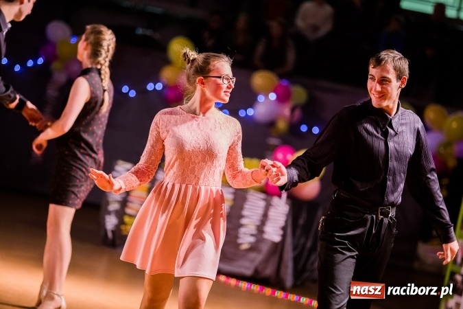 Zdjęcie w galerii na portalu naszraciborz.pl: Karnawałowa Rewia Tańca w Arenie Rafako wiadomości z regionu