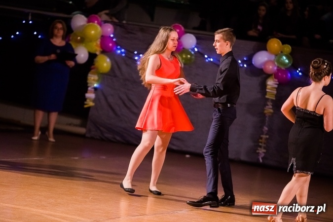 Zdjęcie w galerii na portalu naszraciborz.pl: Karnawałowa Rewia Tańca w Arenie Rafako wiadomości z regionu