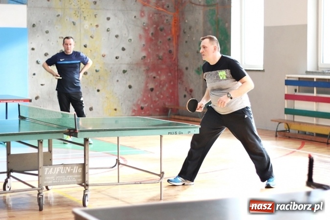 Zdjęcie w galerii na portalu naszraciborz.pl: Mistrzostwa Przedsiębiorstwa Majnusz w tenisie wiadomości z regionu