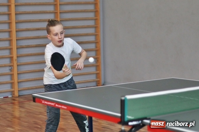 Zdjęcie w galerii na portalu naszraciborz.pl: Mistrzostwa Przedsiębiorstwa Majnusz w tenisie wiadomości z regionu
