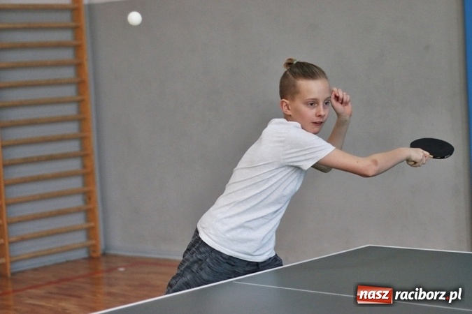 Zdjęcie w galerii na portalu naszraciborz.pl: Mistrzostwa Przedsiębiorstwa Majnusz w tenisie wiadomości z regionu