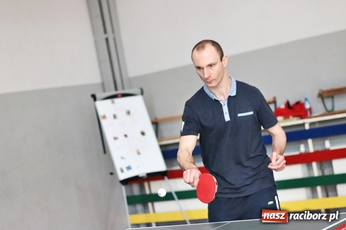 Zdjęcie w galerii na portalu naszraciborz.pl: Mistrzostwa Przedsiębiorstwa Majnusz w tenisie wiadomości z regionu