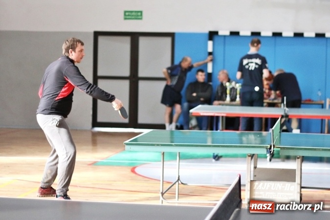 Zdjęcie w galerii na portalu naszraciborz.pl: Mistrzostwa Przedsiębiorstwa Majnusz w tenisie wiadomości z regionu