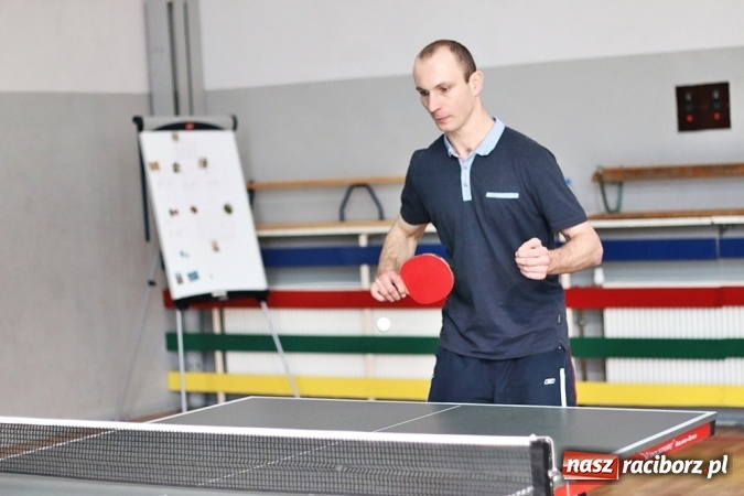 Zdjęcie w galerii na portalu naszraciborz.pl: Mistrzostwa Przedsiębiorstwa Majnusz w tenisie wiadomości z regionu