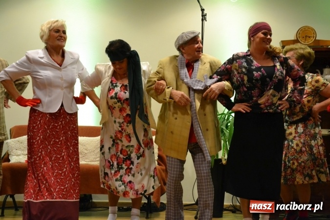 Zdjęcie w galerii na portalu naszraciborz.pl: Lwowska muzyka, przepiękne stroje i dekoracje, czyli Lwowska domówka na Zamku Piastowskim  wiadomości z regionu