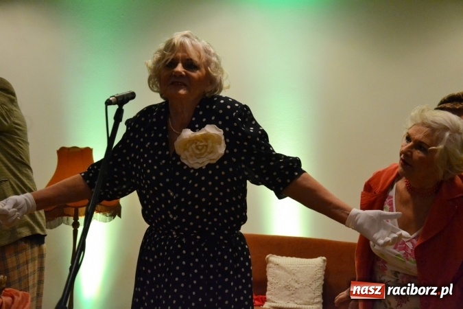 Zdjęcie w galerii na portalu naszraciborz.pl: Lwowska muzyka, przepiękne stroje i dekoracje, czyli Lwowska domówka na Zamku Piastowskim  wiadomości z regionu