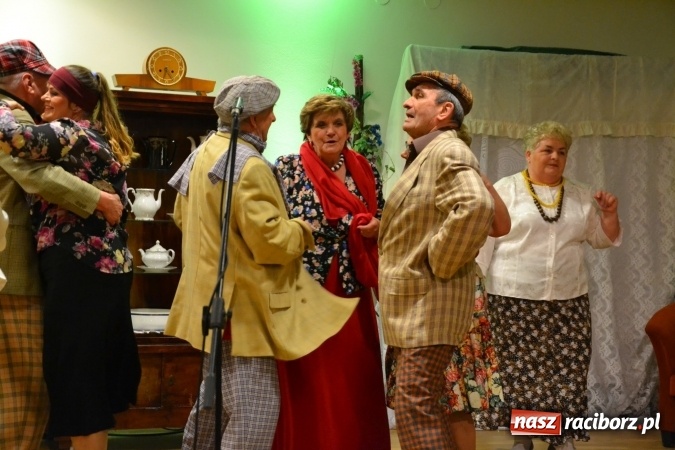 Zdjęcie w galerii na portalu naszraciborz.pl: Lwowska muzyka, przepiękne stroje i dekoracje, czyli Lwowska domówka na Zamku Piastowskim  wiadomości z regionu