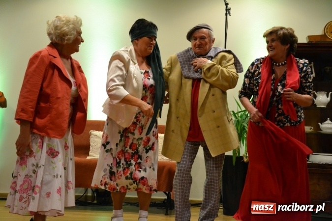 Zdjęcie w galerii na portalu naszraciborz.pl: Lwowska muzyka, przepiękne stroje i dekoracje, czyli Lwowska domówka na Zamku Piastowskim  wiadomości z regionu