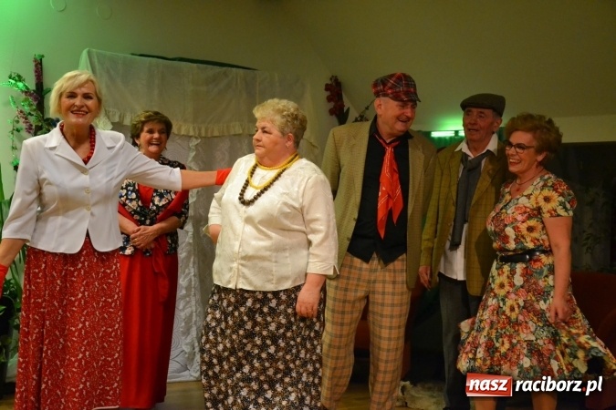 Zdjęcie w galerii na portalu naszraciborz.pl: Lwowska muzyka, przepiękne stroje i dekoracje, czyli Lwowska domówka na Zamku Piastowskim  wiadomości z regionu