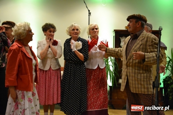 Zdjęcie w galerii na portalu naszraciborz.pl: Lwowska muzyka, przepiękne stroje i dekoracje, czyli Lwowska domówka na Zamku Piastowskim  wiadomości z regionu