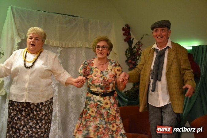 Zdjęcie w galerii na portalu naszraciborz.pl: Lwowska muzyka, przepiękne stroje i dekoracje, czyli Lwowska domówka na Zamku Piastowskim  wiadomości z regionu