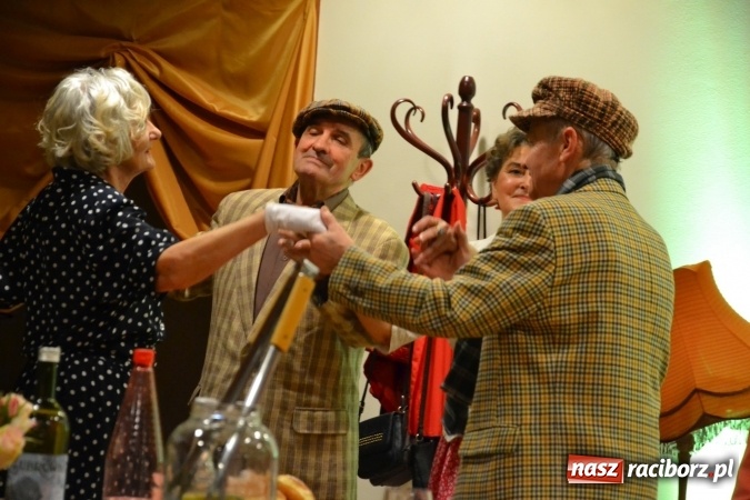 Zdjęcie w galerii na portalu naszraciborz.pl: Lwowska muzyka, przepiękne stroje i dekoracje, czyli Lwowska domówka na Zamku Piastowskim  wiadomości z regionu