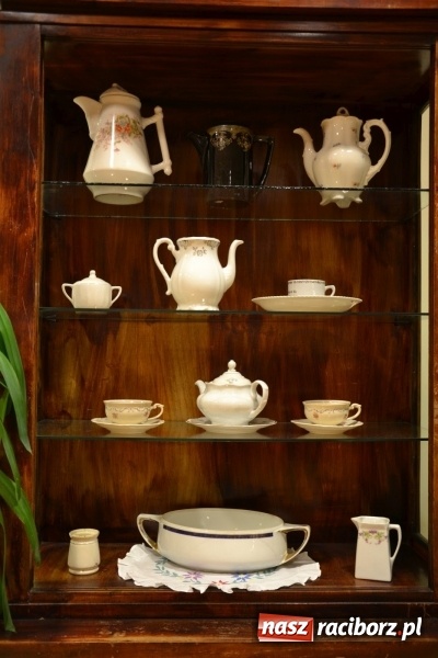 Zdjęcie w galerii na portalu naszraciborz.pl: Lwowska muzyka, przepiękne stroje i dekoracje, czyli Lwowska domówka na Zamku Piastowskim  wiadomości z regionu