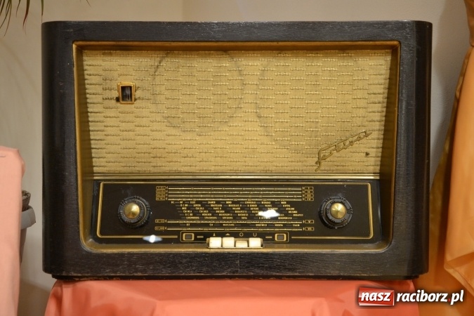 Zdjęcie w galerii na portalu naszraciborz.pl: Lwowska muzyka, przepiękne stroje i dekoracje, czyli Lwowska domówka na Zamku Piastowskim  wiadomości z regionu