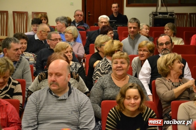 Zdjęcie w galerii na portalu naszraciborz.pl: Lwowska muzyka, przepiękne stroje i dekoracje, czyli Lwowska domówka na Zamku Piastowskim  wiadomości z regionu