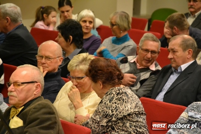 Zdjęcie w galerii na portalu naszraciborz.pl: Lwowska muzyka, przepiękne stroje i dekoracje, czyli Lwowska domówka na Zamku Piastowskim  wiadomości z regionu