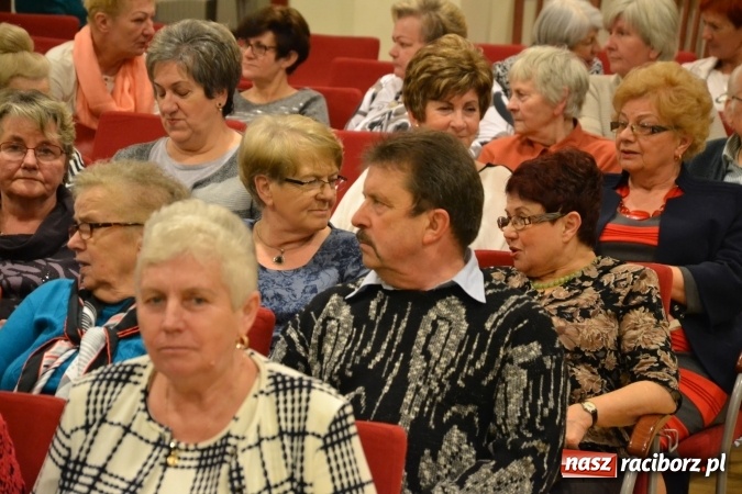 Zdjęcie w galerii na portalu naszraciborz.pl: Lwowska muzyka, przepiękne stroje i dekoracje, czyli Lwowska domówka na Zamku Piastowskim  wiadomości z regionu