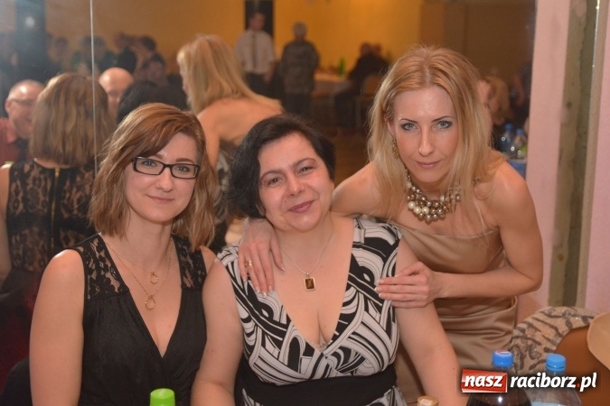 Zdjęcie w galerii na portalu naszraciborz.pl: I po karnawale. Pogrzebanie basa w Krzanowicach FOTO i WIDEO wiadomości z regionu