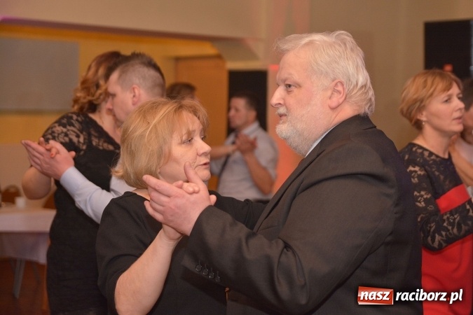 Zdjęcie w galerii na portalu naszraciborz.pl: I po karnawale. Pogrzebanie basa w Krzanowicach FOTO i WIDEO wiadomości z regionu