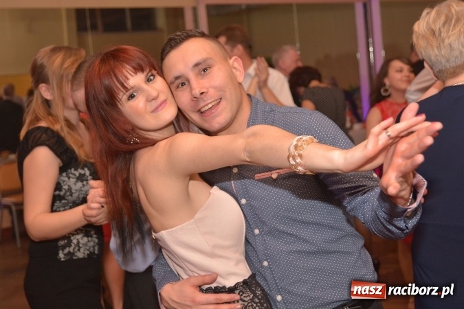 Zdjęcie w galerii na portalu naszraciborz.pl: I po karnawale. Pogrzebanie basa w Krzanowicach FOTO i WIDEO wiadomości z regionu