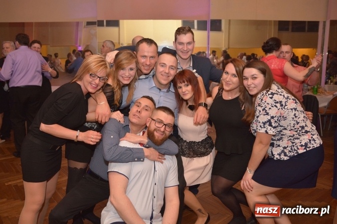 Zdjęcie w galerii na portalu naszraciborz.pl: I po karnawale. Pogrzebanie basa w Krzanowicach FOTO i WIDEO wiadomości z regionu