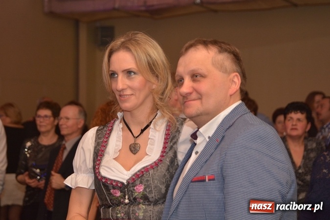 Zdjęcie w galerii na portalu naszraciborz.pl: I po karnawale. Pogrzebanie basa w Krzanowicach FOTO i WIDEO wiadomości z regionu